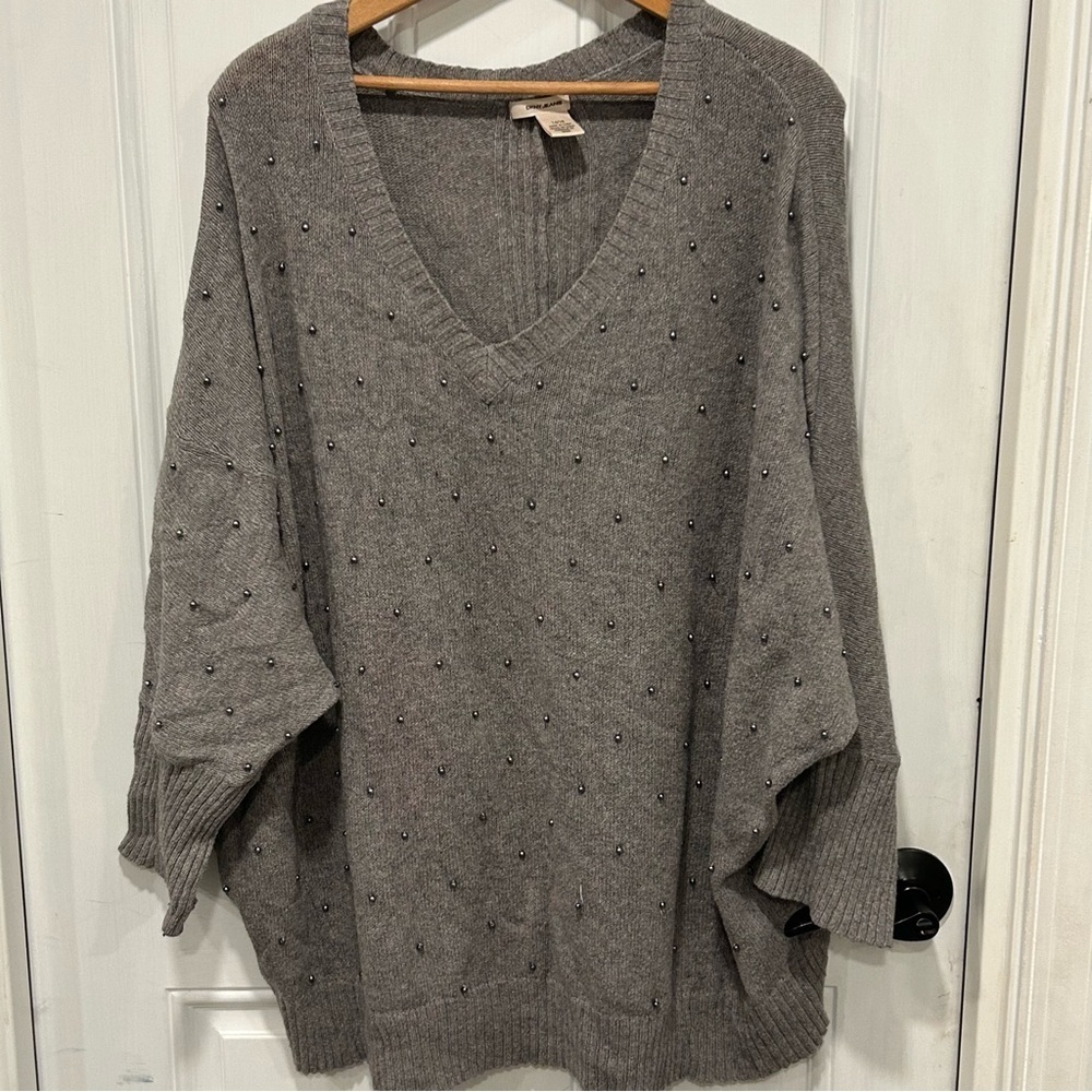 DKNY Jeans Womens Gray V-Neck Sweater, Pearl Beaded, Angora Blend Pullover 14/16
